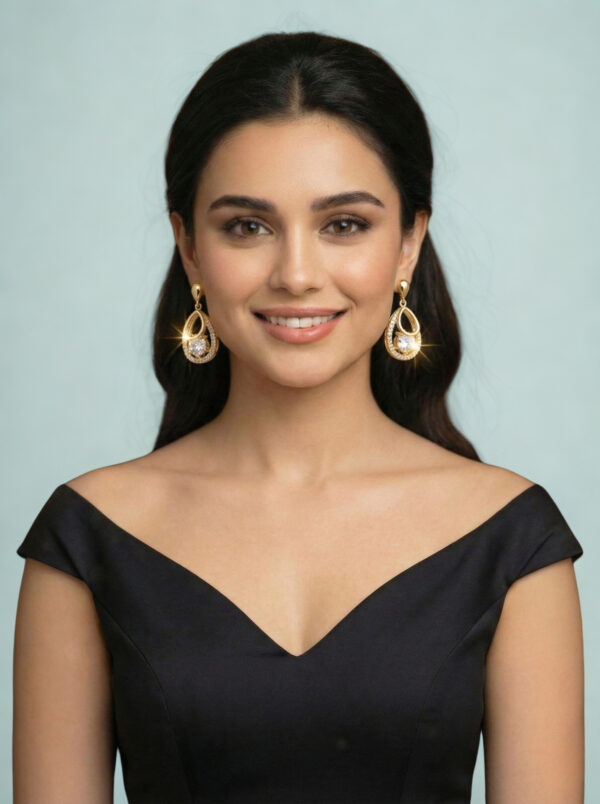 Royal Glow Pear-Cut Crystal Drop Earrings